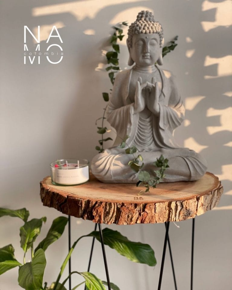 N0112 Buddha Karana 44cm